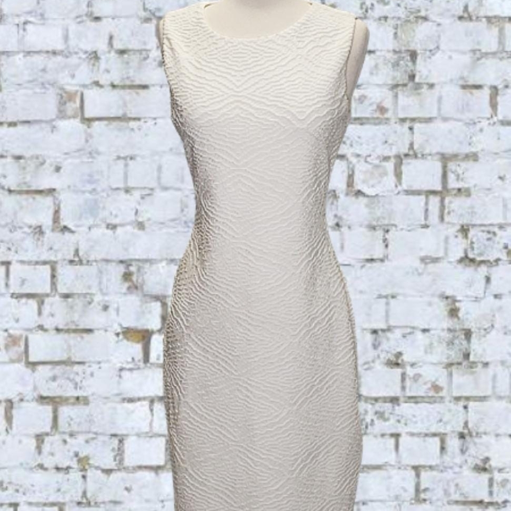 Elegant Cream Sleeveless Dress